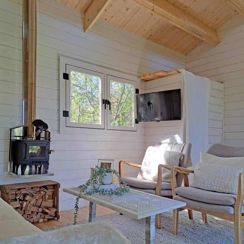 DGW-019 Log Cabin Kit (180 sq ft)