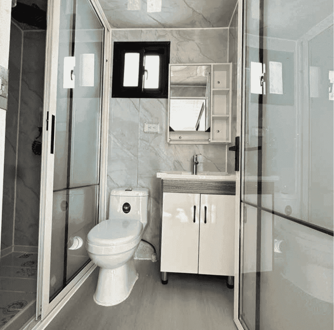 FH-300 Tiny Home on Wheels (140 sq ft)
